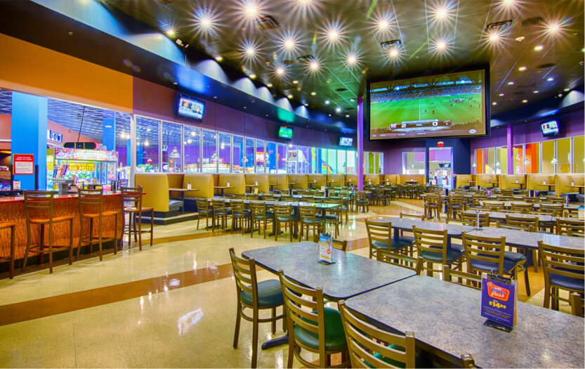 Restaurant & Sports Bar at GameTime Houston